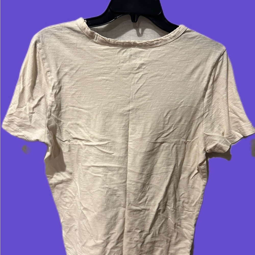 Plain white tee small